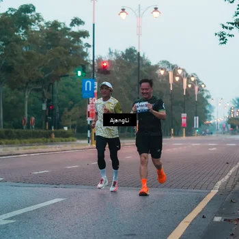 Runner Photo 8268175
