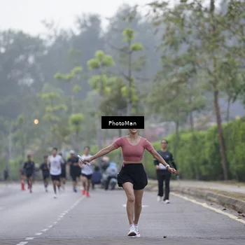 Runner Photo 8268185