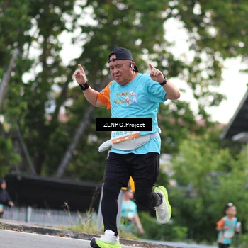 Runner Photo 8268402