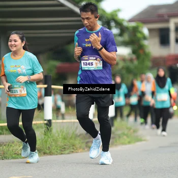 Runner Photo 8268416