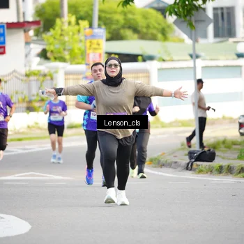 Runner Photo 8268675