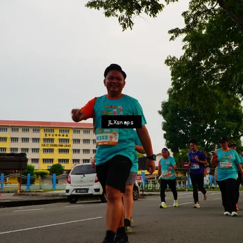 Runner Photo 8268775