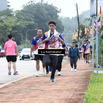 Runner Photo 8268876