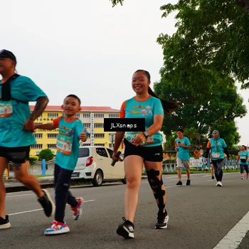 Runner Photo 8268898