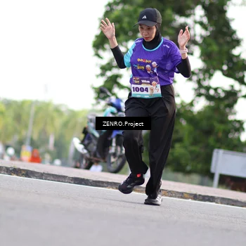 Runner Photo 8269000