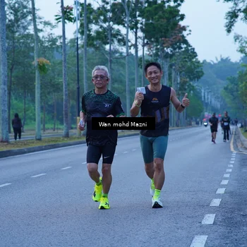 Runner Photo 8269749
