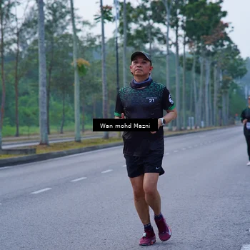 Runner Photo 8270044