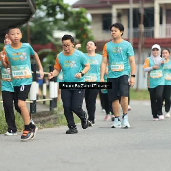 Runner Photo 8270094