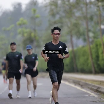 Runner Photo 8270126