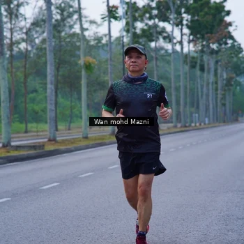 Runner Photo 8270165