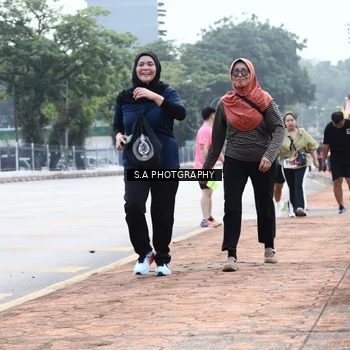 Runner Photo 8270207