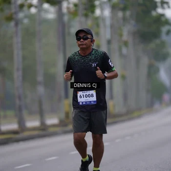 Runner Photo 8270214