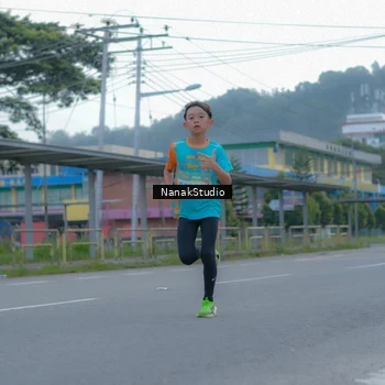 Runner Photo 8270224