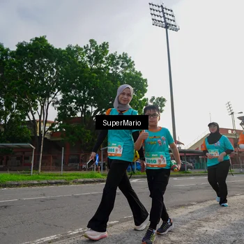Runner Photo 8270303