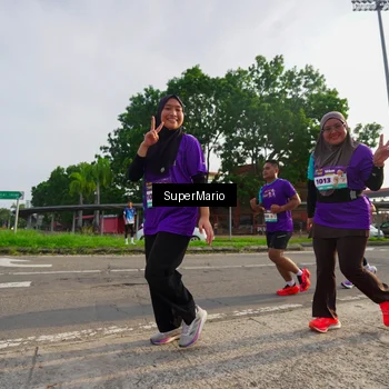 Runner Photo 8270304