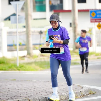 Runner Photo 8270319