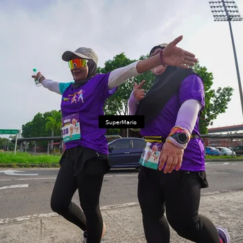 Runner Photo 8270393