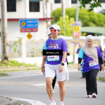 Runner Photo 8270400