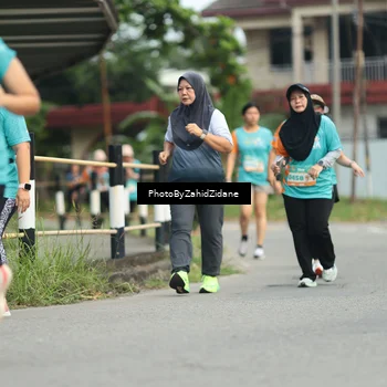 Runner Photo 8270412