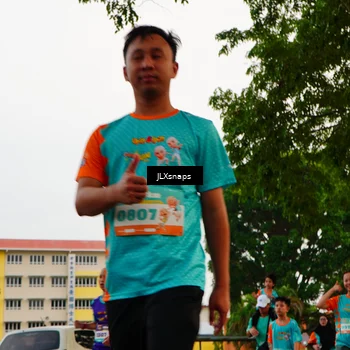 Runner Photo 8270429