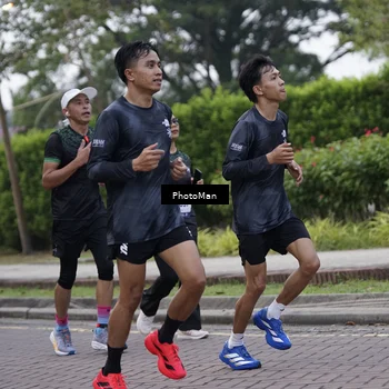 Runner Photo 8270444