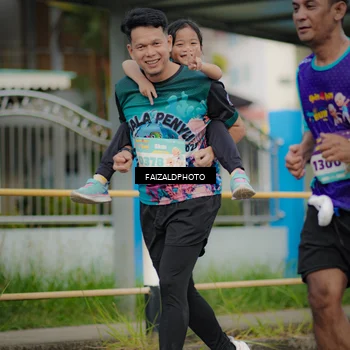 Runner Photo 8270453
