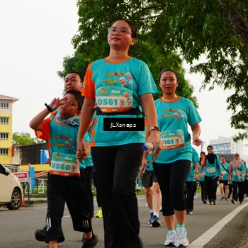 Runner Photo 8270680