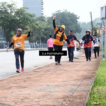 Runner Photo 8270725