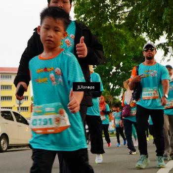Runner Photo 8270752