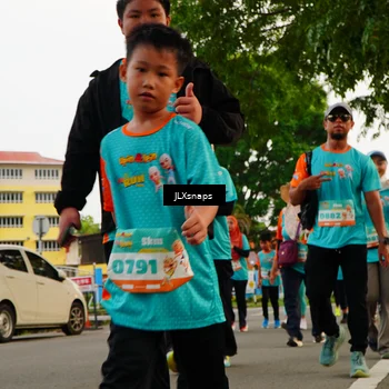 Runner Photo 8270773