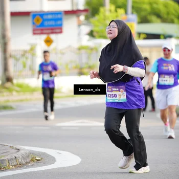 Runner Photo 8270858