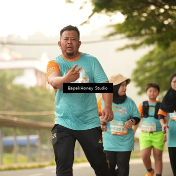 Runner Photo 8270941