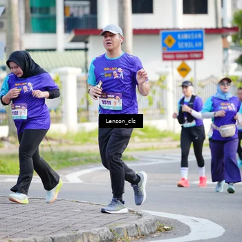 Runner Photo 8271015