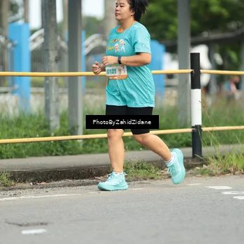 Runner Photo 8271053
