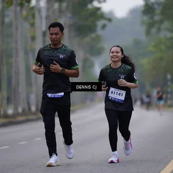 Runner Photo 8271319