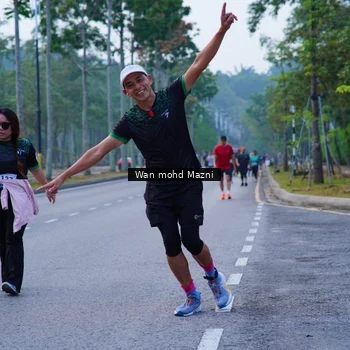 Runner Photo 8271420