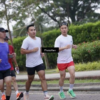 Runner Photo 8271568
