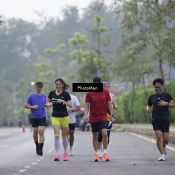 Runner Photo 8271716