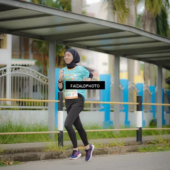 Runner Photo 8271736