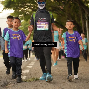 Runner Photo 8271874