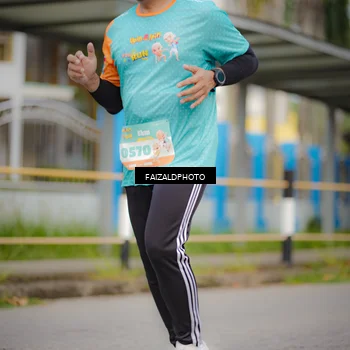Runner Photo 8271899