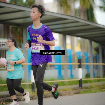 Runner Photo 8271981
