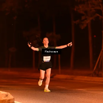 Runner Photo 8272032