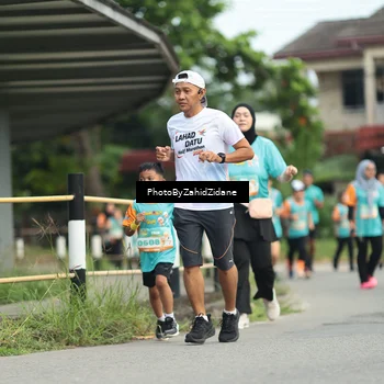Runner Photo 8272047