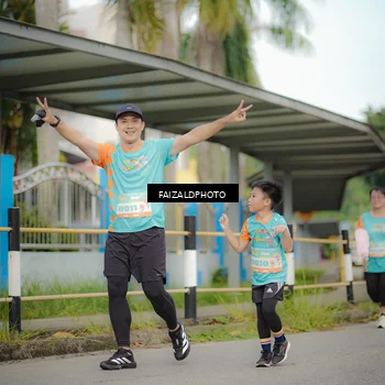 Runner Photo 8272082