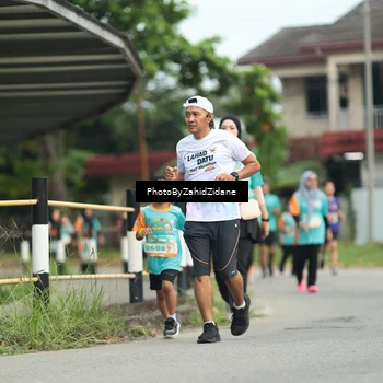 Runner Photo 8272088