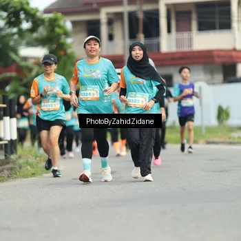 Runner Photo 8272102