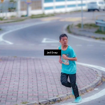Runner Photo 8272133