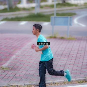 Runner Photo 8272188