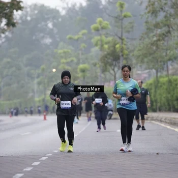 Runner Photo 8272189